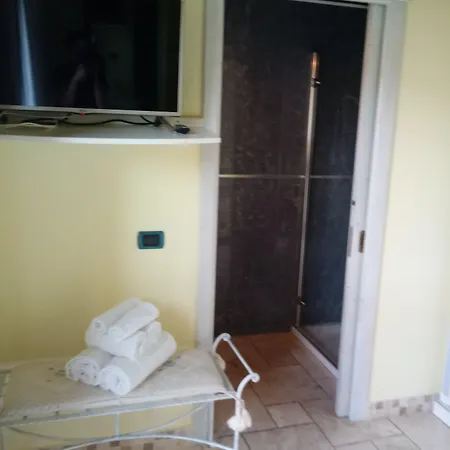 Corsaro Nero Отель 2*