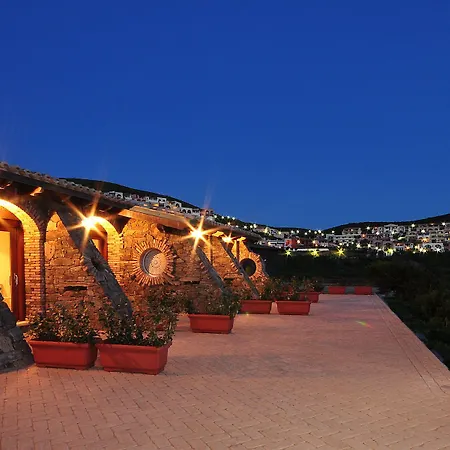 Corsaro Nero Hotel 2*