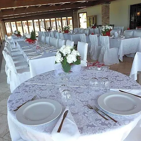 Corsaro Nero Hotel 2*